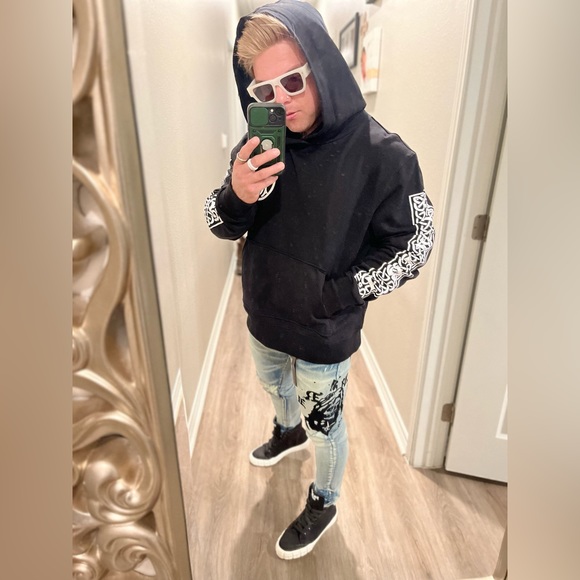 Meet your Posher, Mundo - Picture 12 of 12